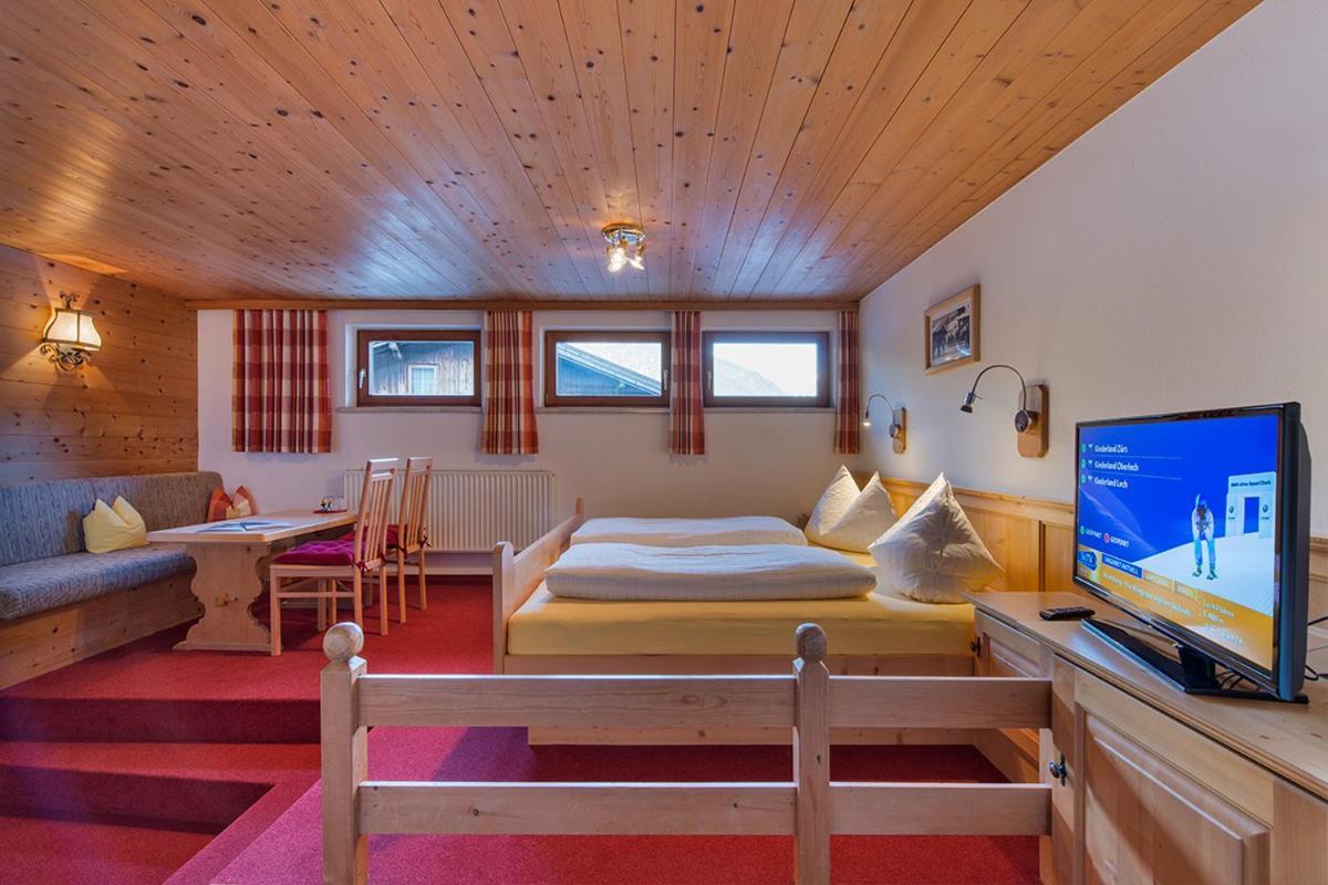 Готель Haus Moostal Санкт-Антон-ам-Арльберг Екстер'єр фото